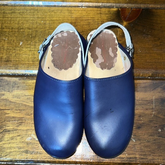 Hanna Andersson Navy Blue Leather Wooden Swedish Clogs- 7 - Picture 2 of 7